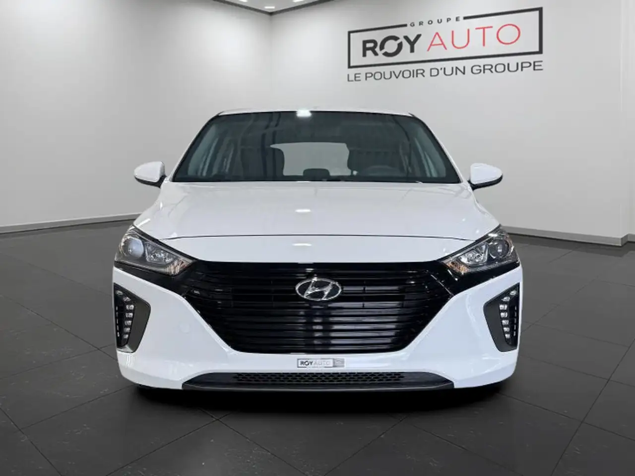 Hyundai IONIQ снимка Hyundai IONIQ