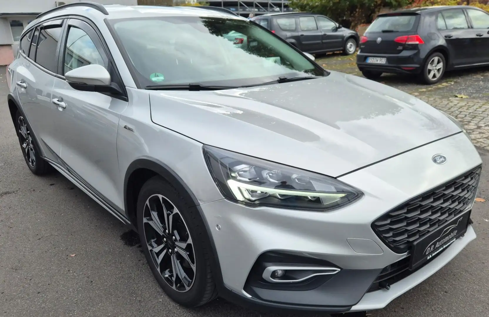 Ford Focus Turnier Active ACC HuD B&O APP Navi Silber - 2