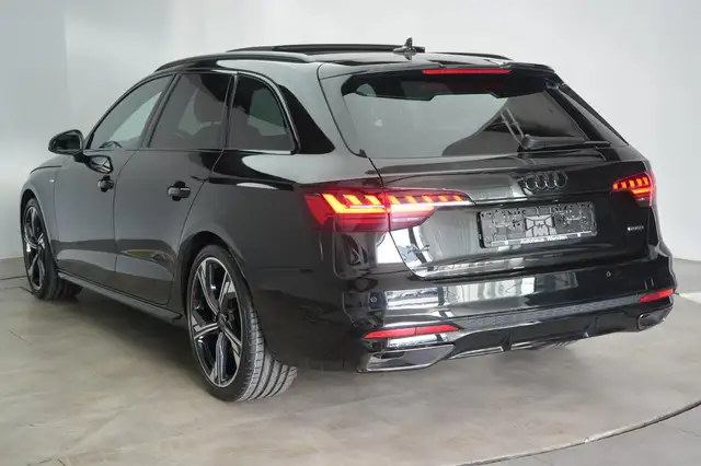 Audi A4 view 3