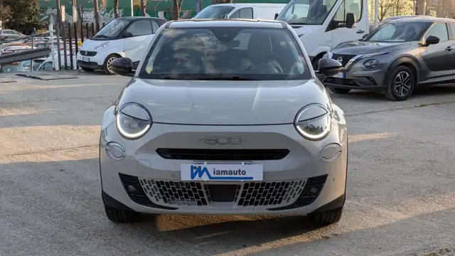 Fiat 600 view 2