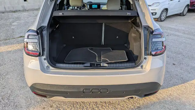 Fiat 600 view 7