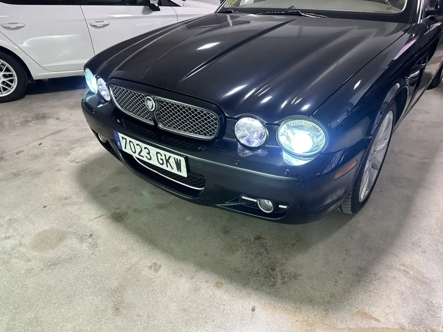 Jaguar XJ XJ6 2.7D V6 Executive Aut. Negro - 1