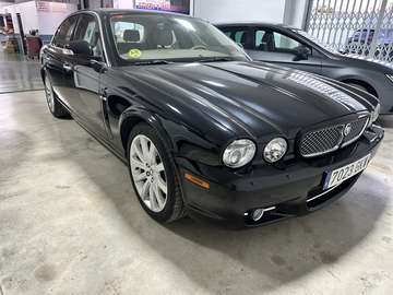 XJ6 2.7D V6 Executive Aut.