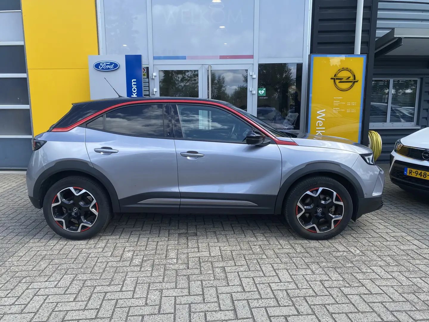 Opel Mokka-E GS Line 50-kWh 11KW LADER 3-FASE | ADAPTIEVE CRUIS Grijs - 2