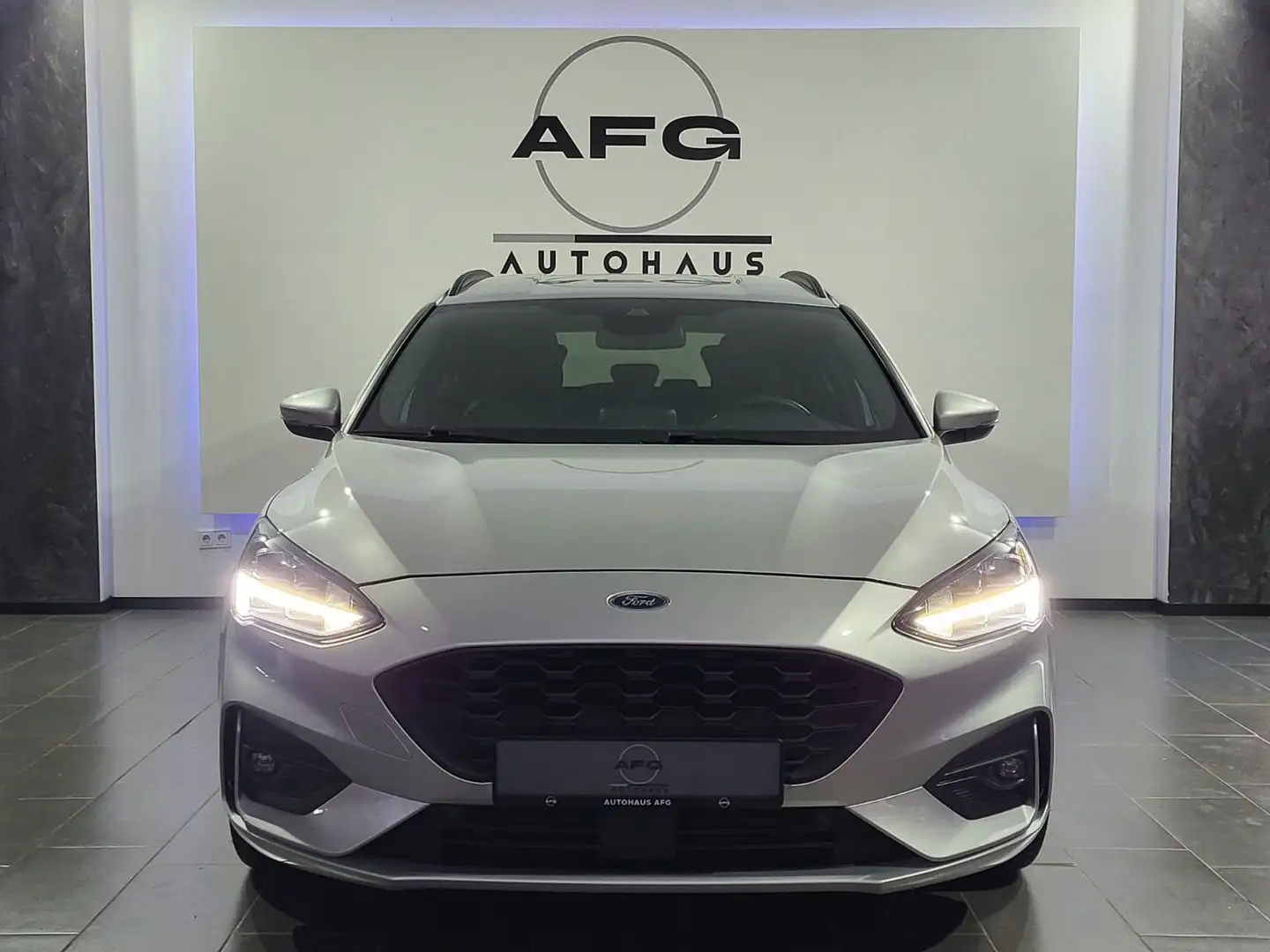 Ford Focus Turnier ST-Line Silber - 2