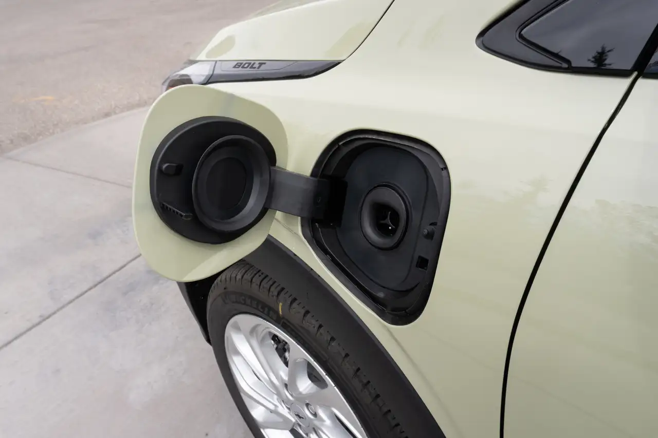 Chevrolet Bolt снимка Chevrolet Bolt