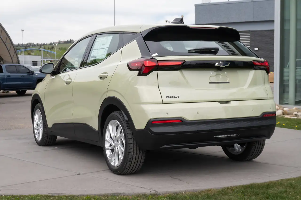 Chevrolet Bolt снимка Chevrolet Bolt