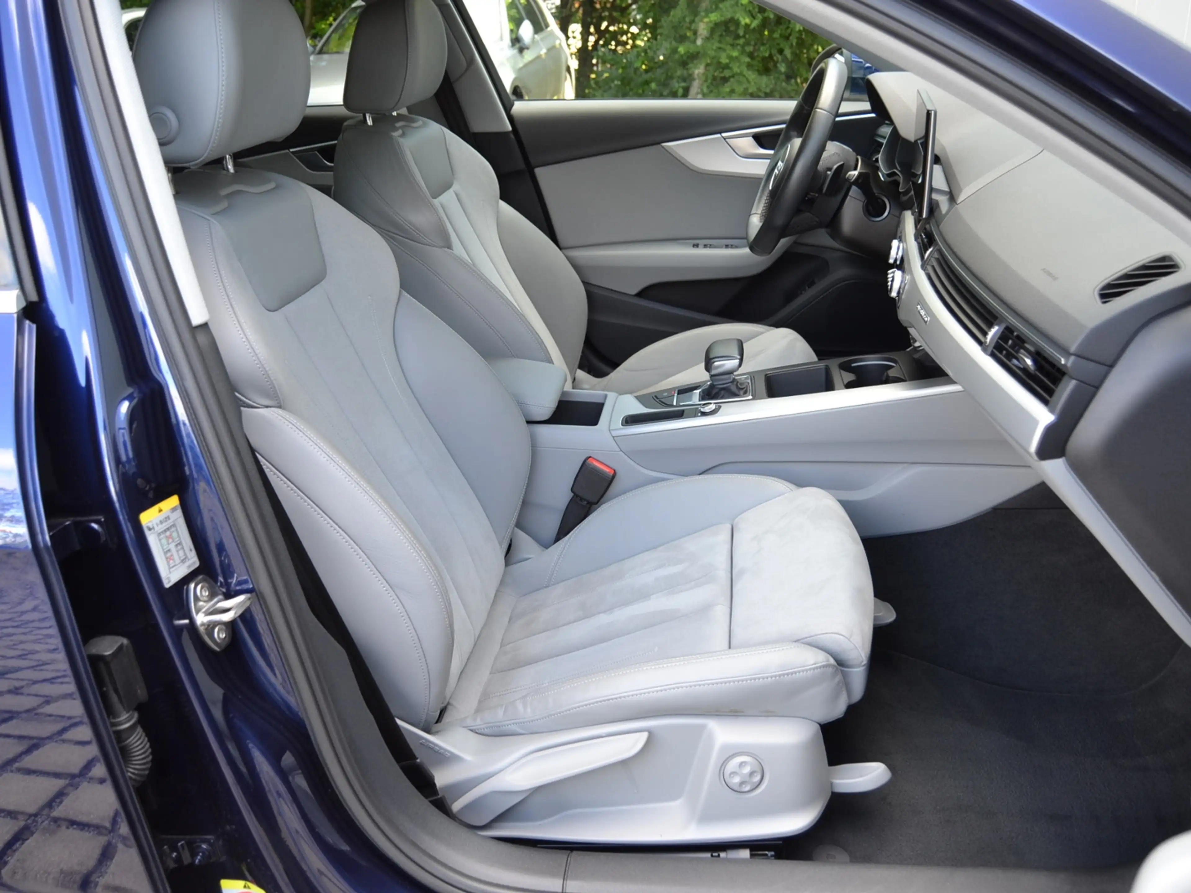 Audi A4 allroad 45 TFSI 265 PS qu. S-tronic AHK/19-ZOLL/LED/NAVI- — photo 5