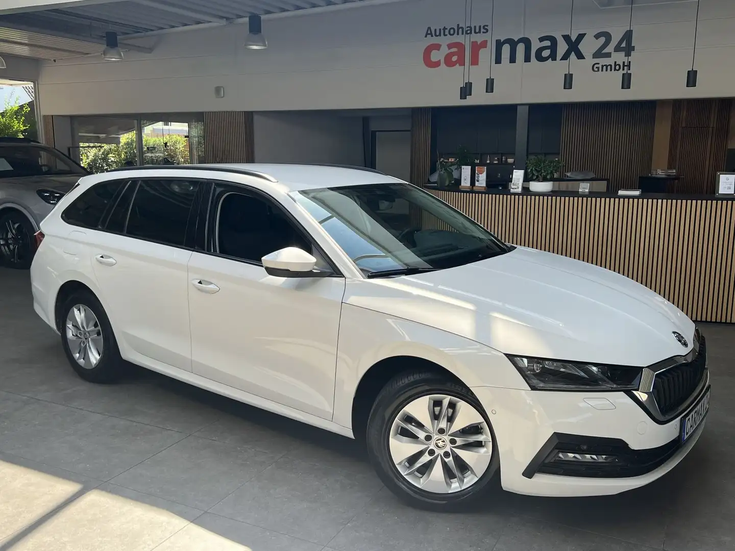 Skoda Octavia Ambition Weiß - 1