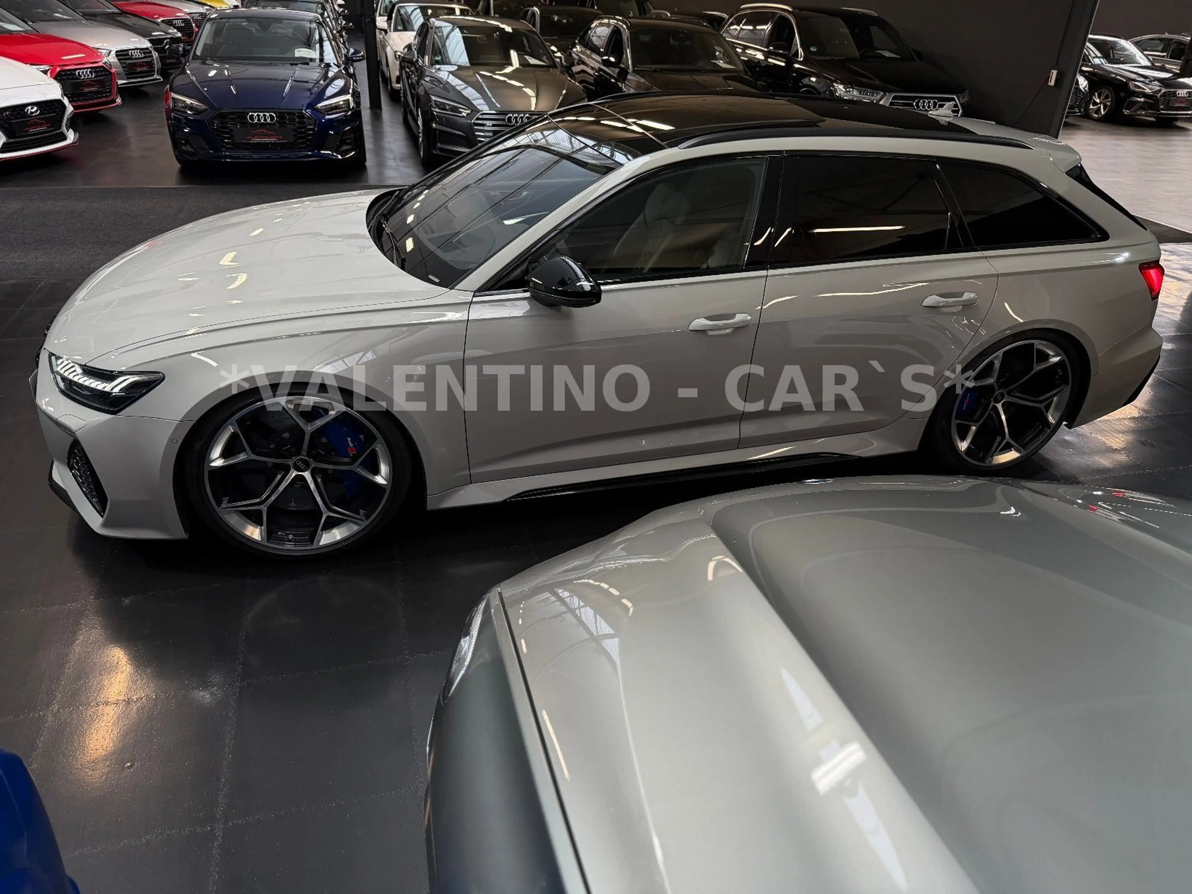Audi RS6 Avant 4.0 TFSI quat/*962ps*/HGP/Keramik/VOLL — photo 9