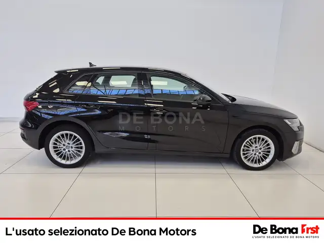 Audi A3 view 6
