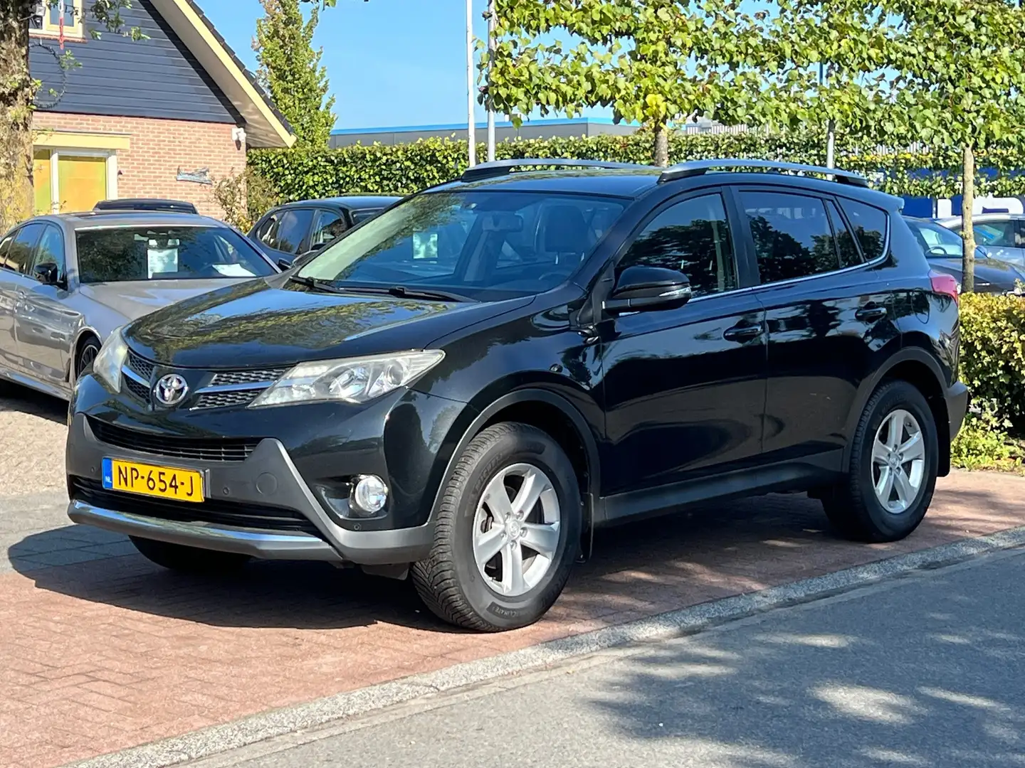 Toyota RAV 4 2.0 Executive Limited 4WD ** NETTE & GOED ONDERHOU Zwart - 2