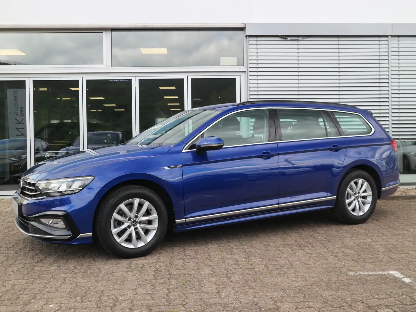 Volkswagen Passat Variant Business R-Line 2.0 TDI ACC RFK L Bleu - 2
