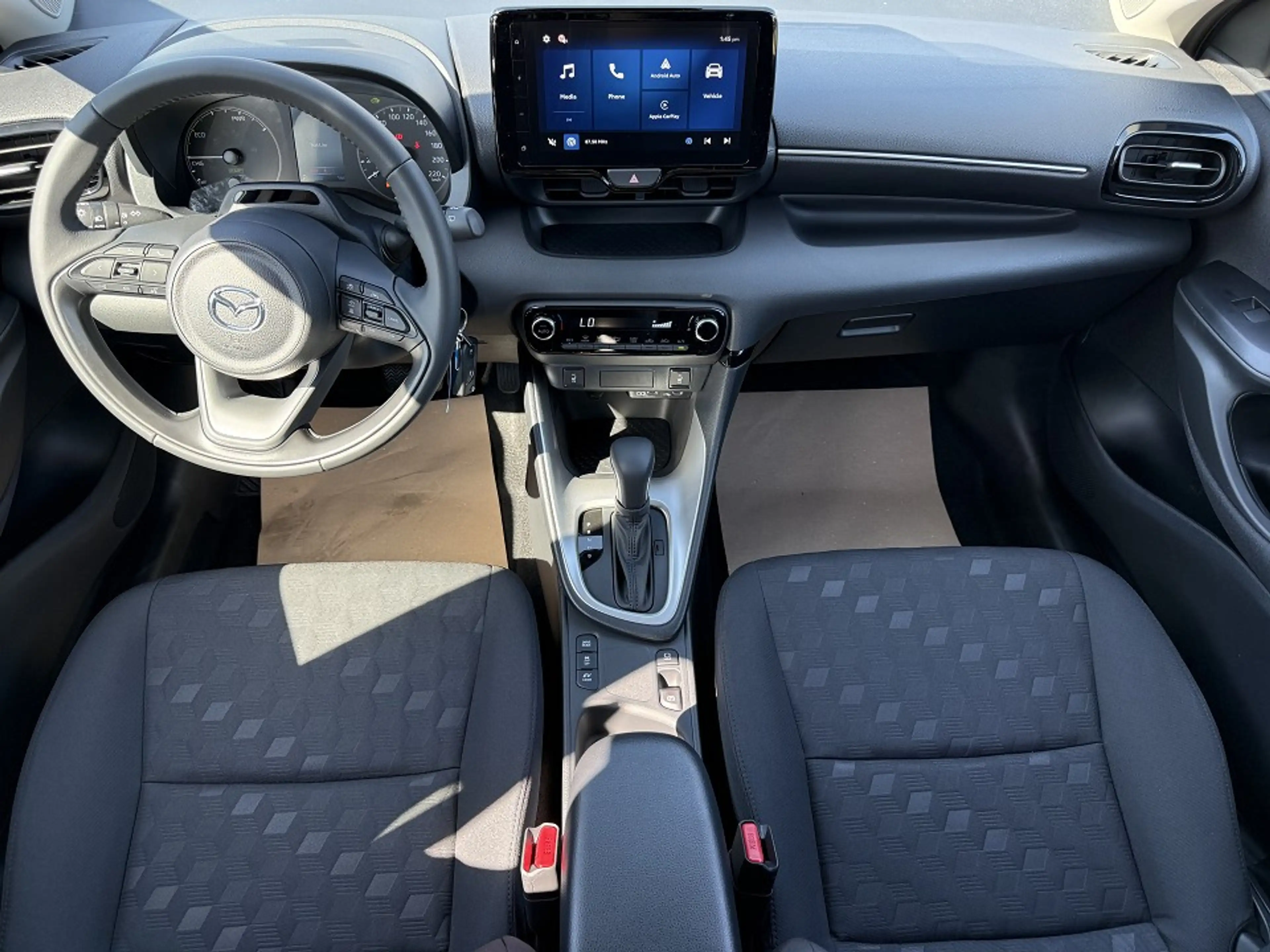 Mazda 2 Hybrid 1.5L Hybrid VVT-i 116 Centre-Line — photo 8
