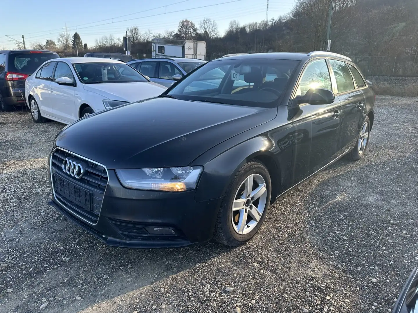 Audi A4 Avant 2.0 TDI AMBITION*AUTOM*NAVI*PDC Schwarz - 1