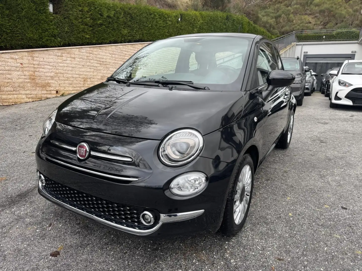 Fiat 500 1.0 Hybrid Dolcevita Černá - 1