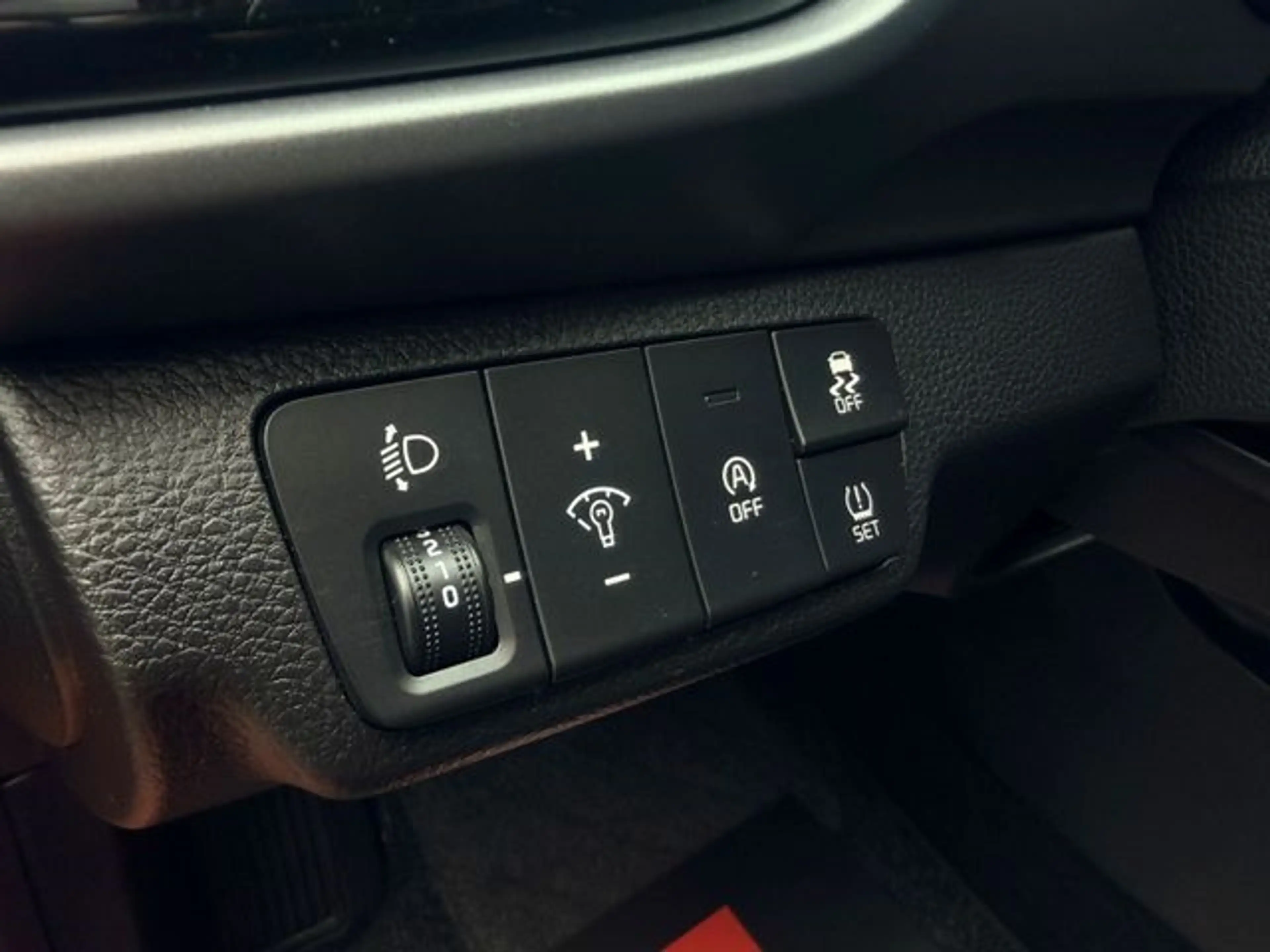 Kia Stonic 1.0 T-GDI 100 DCT7+Klimaaut.+SHZ+Kam+PDC — photo 11