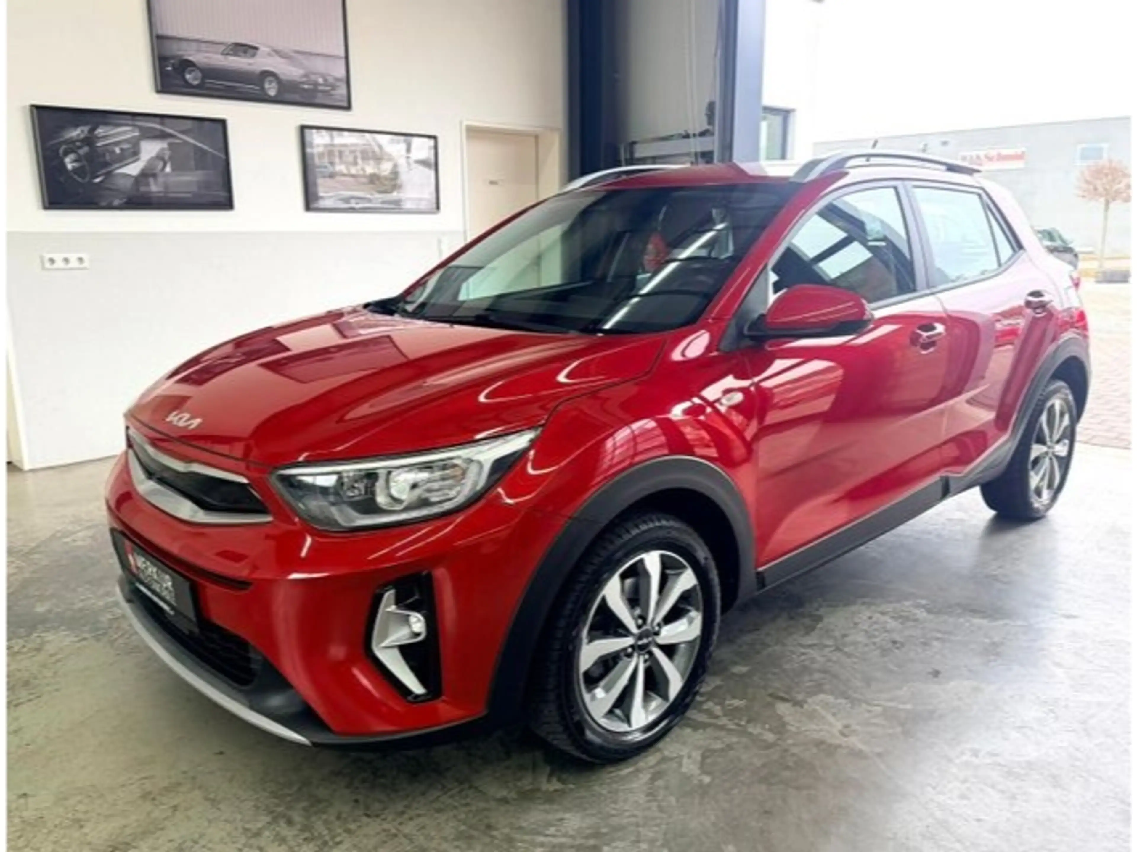 Kia Stonic 1.0 T-GDI 100 DCT7+Klimaaut.+SHZ+Kam+PDC
