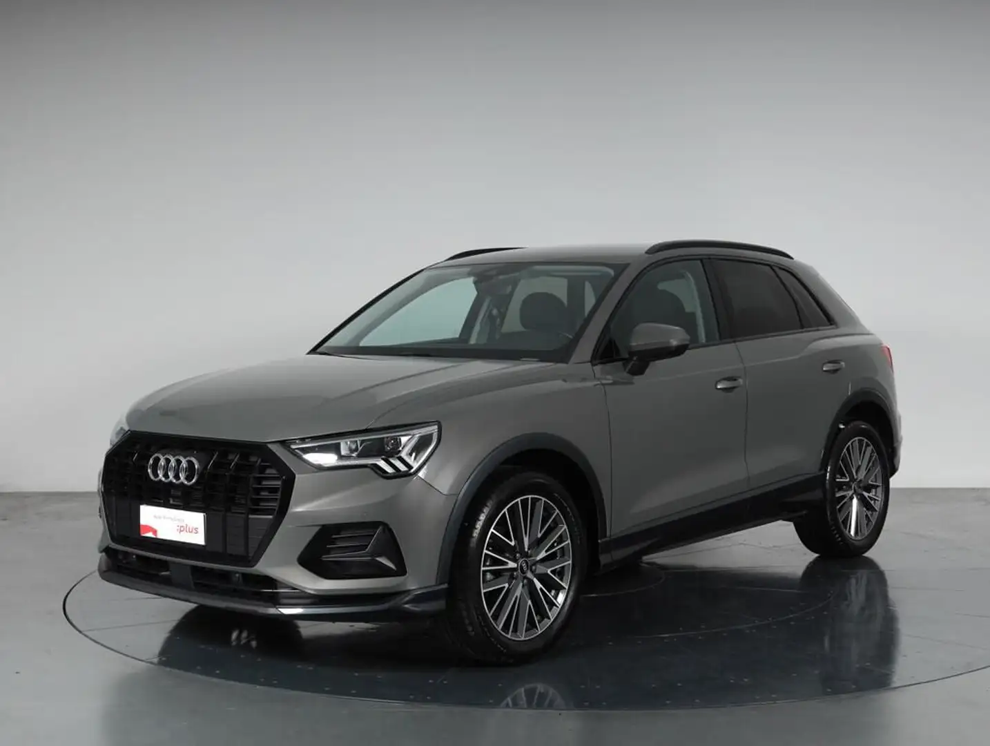 Audi Q3 35 1.5 tfsi Business Advanced s-tronic Grigio - 1