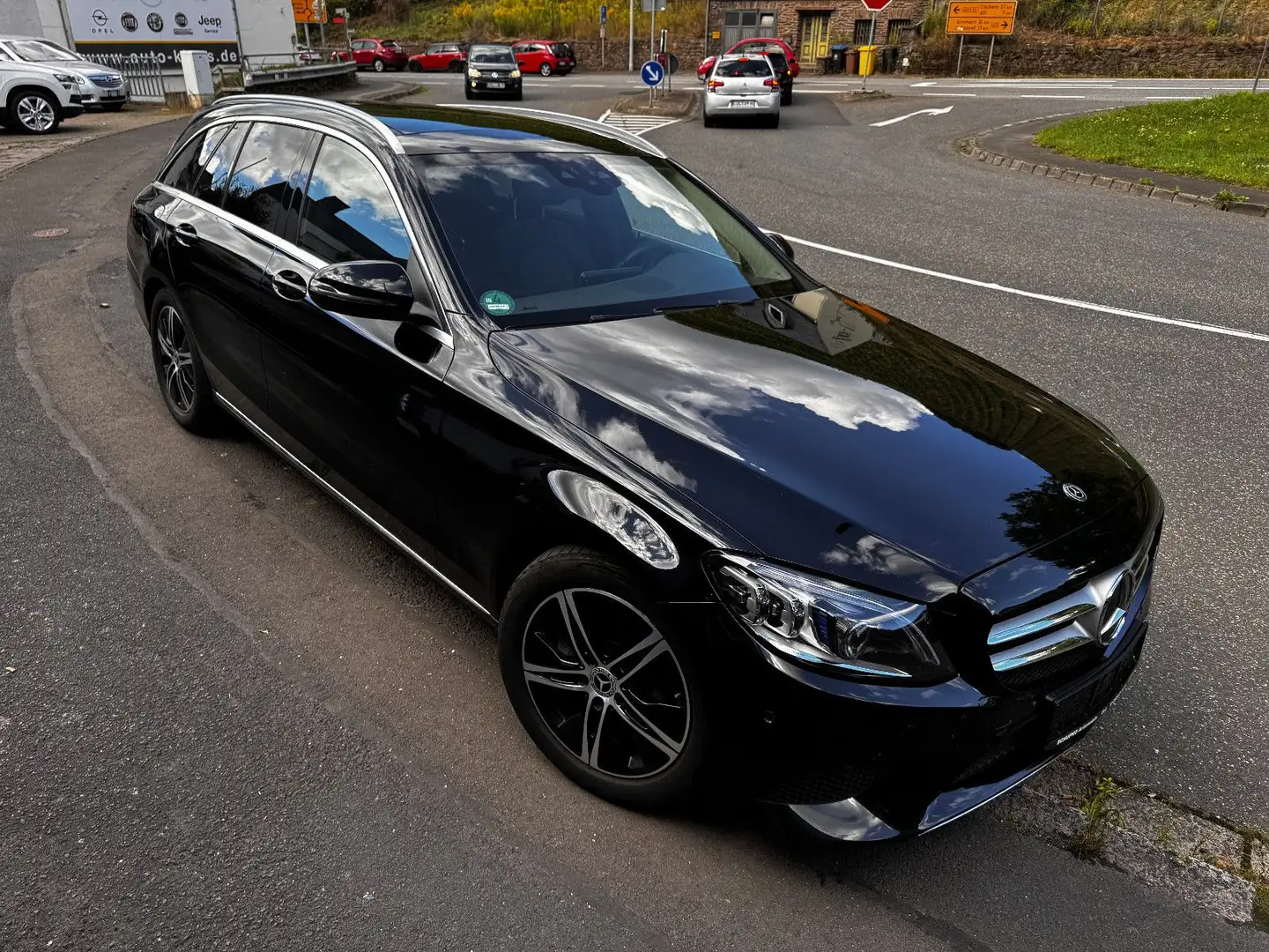 Mercedes-Benz C 180 T Avantgarde Multibeam Business plus Schwarz - 2