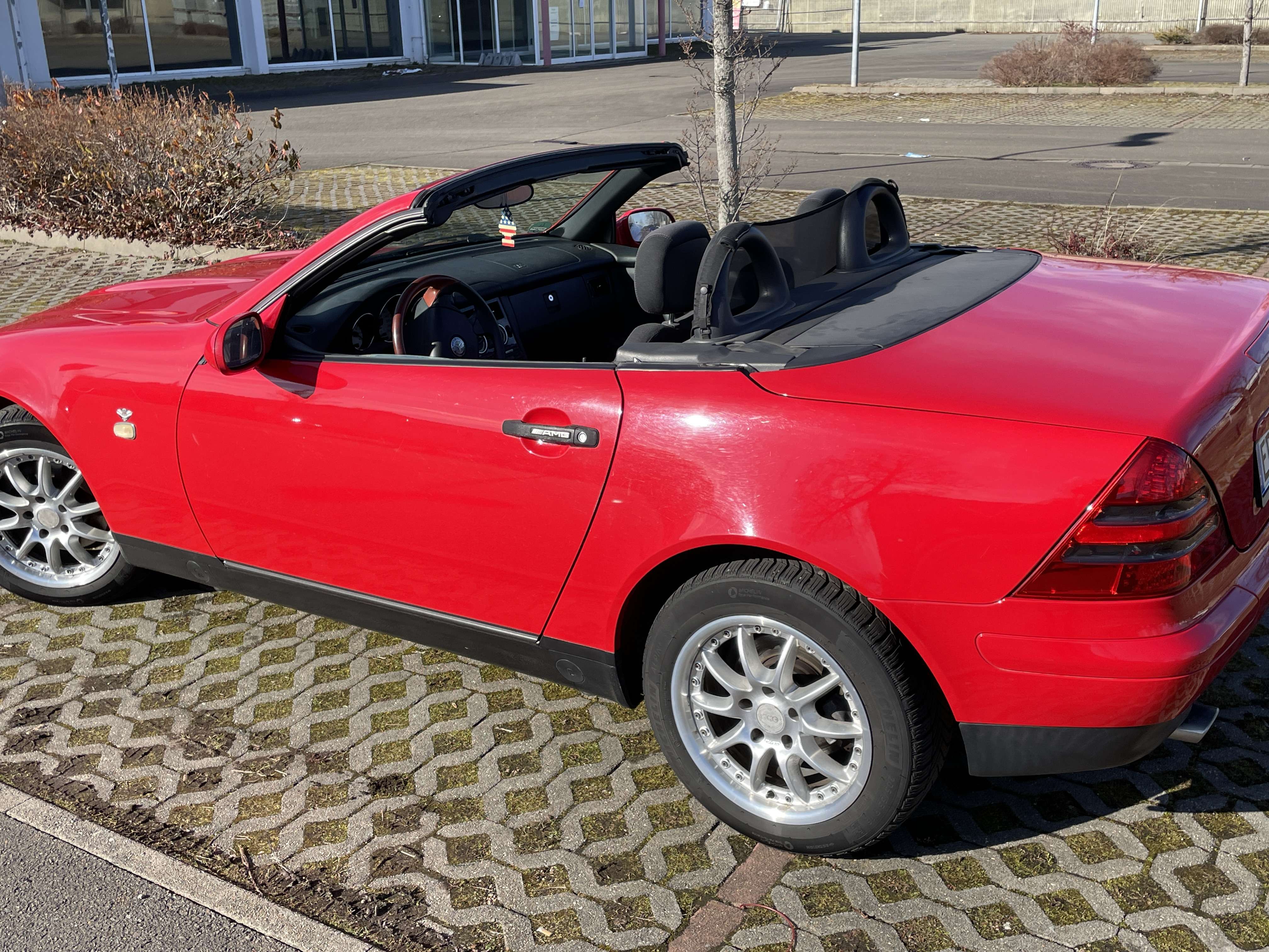 Second hand Mercedes Benz Slk-Class 200