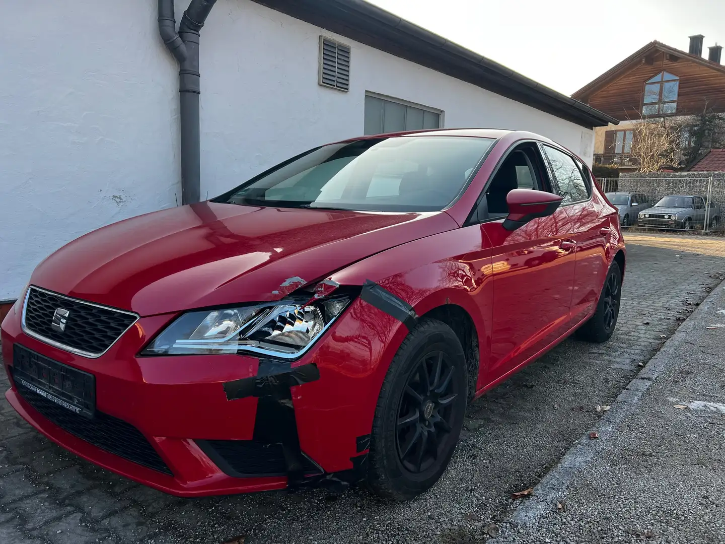 SEAT Leon Leon Diesel  5-Türer 1.6 TDI DPF Start Rot - 1