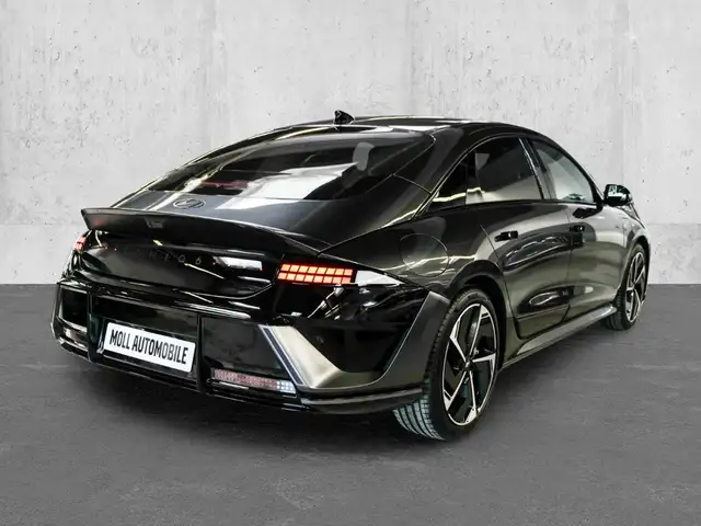 Hyundai Ioniq 6 view 2
