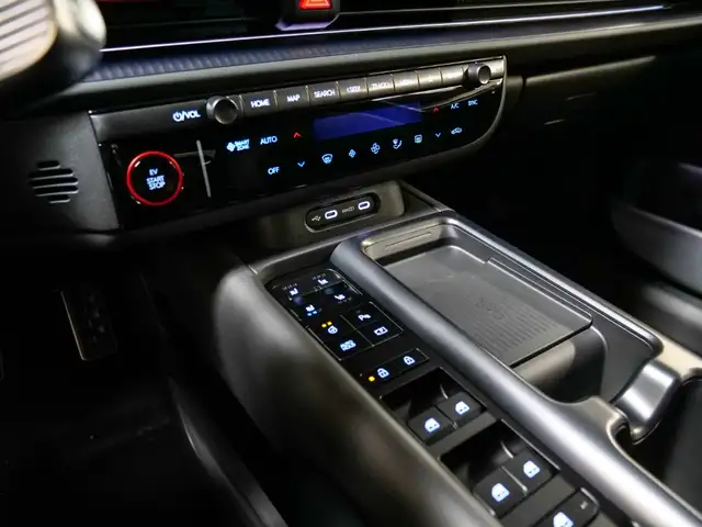 Hyundai Ioniq 6 view 14