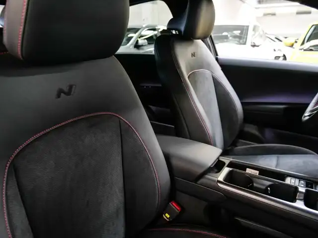 Hyundai Ioniq 6 view 13
