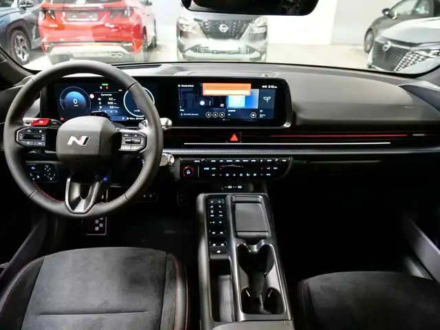 Hyundai Ioniq 6 view 9