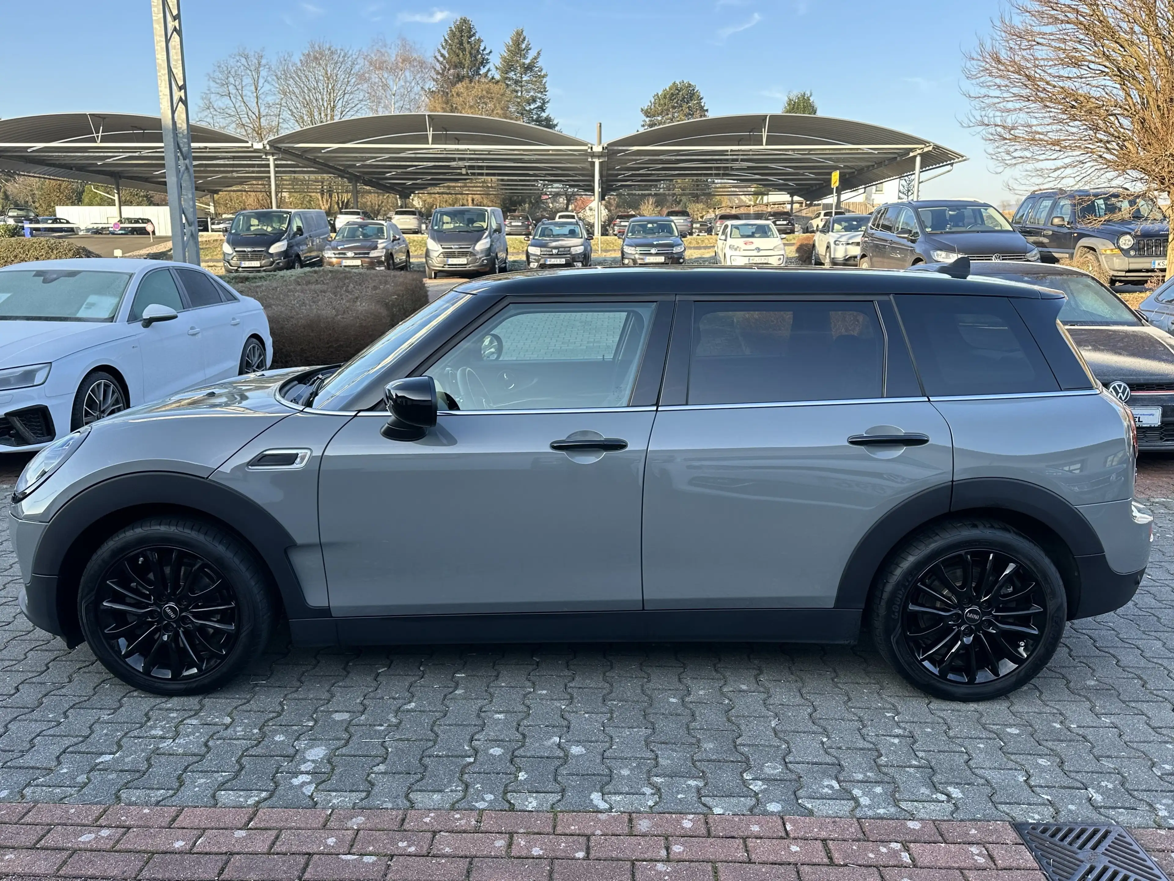 MINI Cooper Clubman 1.5 Classic Trim Navi CarPlay LED SHZ — photo 2