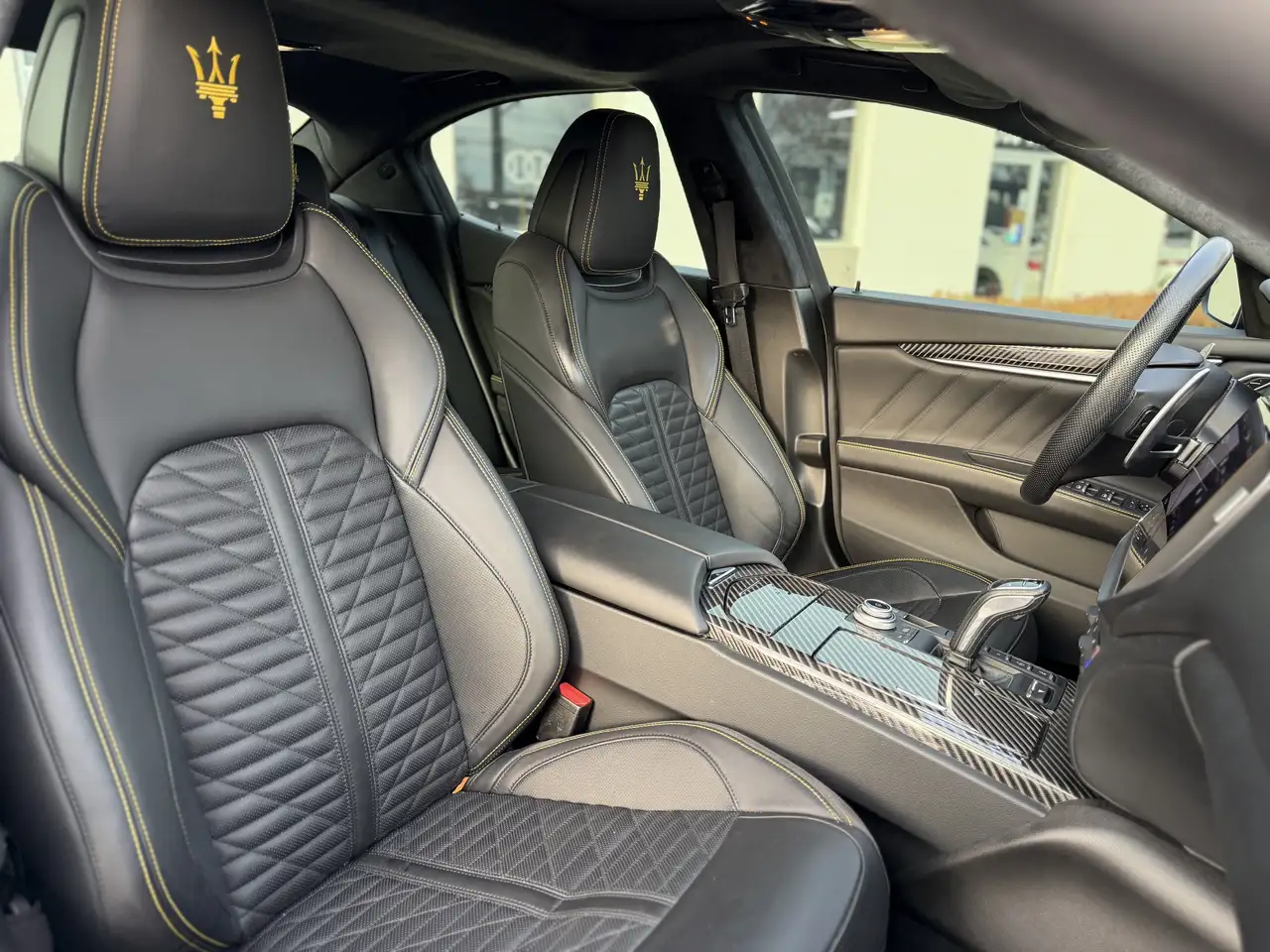 Maserati Ghibli снимка Maserati Ghibli