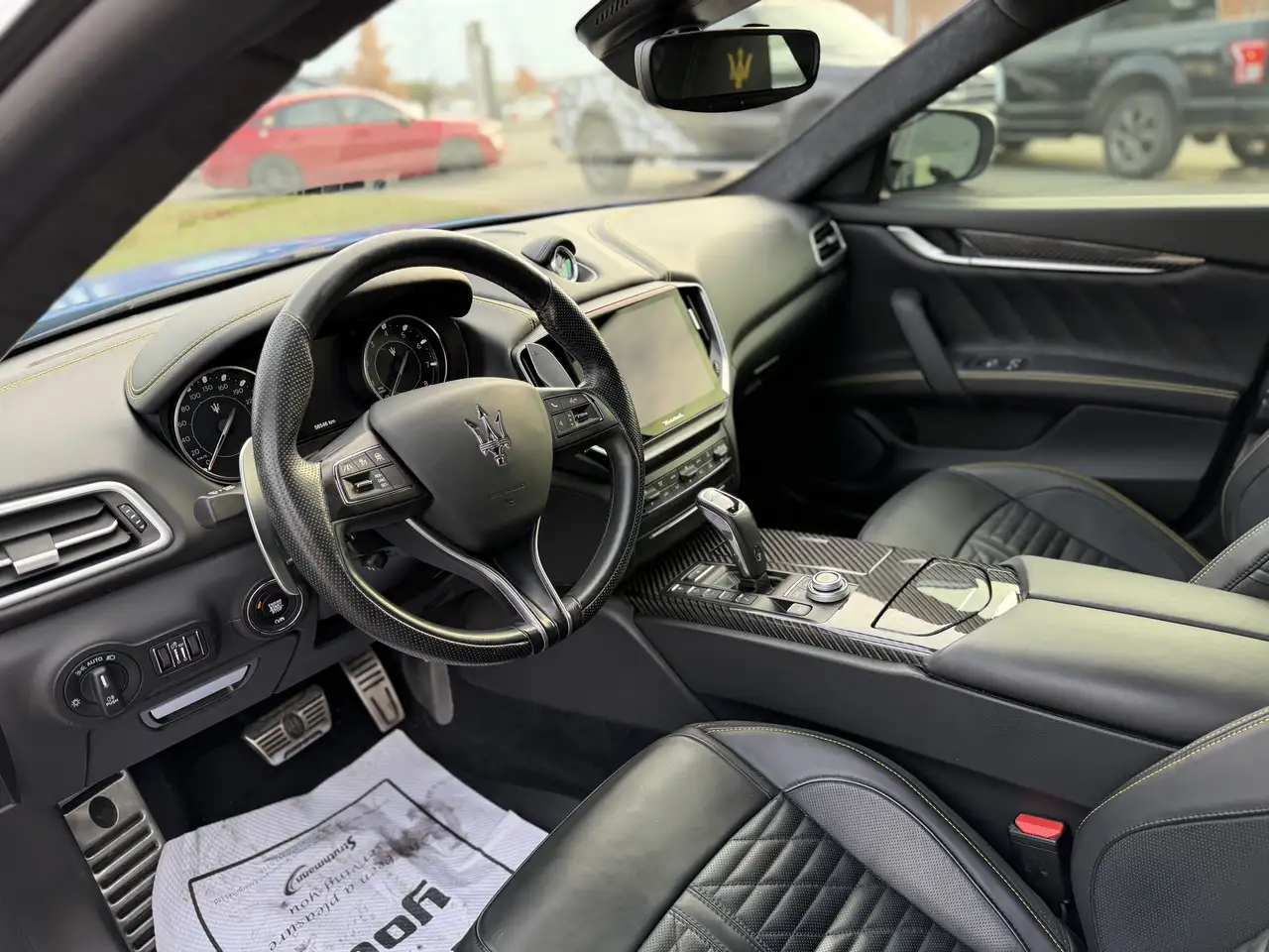 Maserati Ghibli снимка Maserati Ghibli