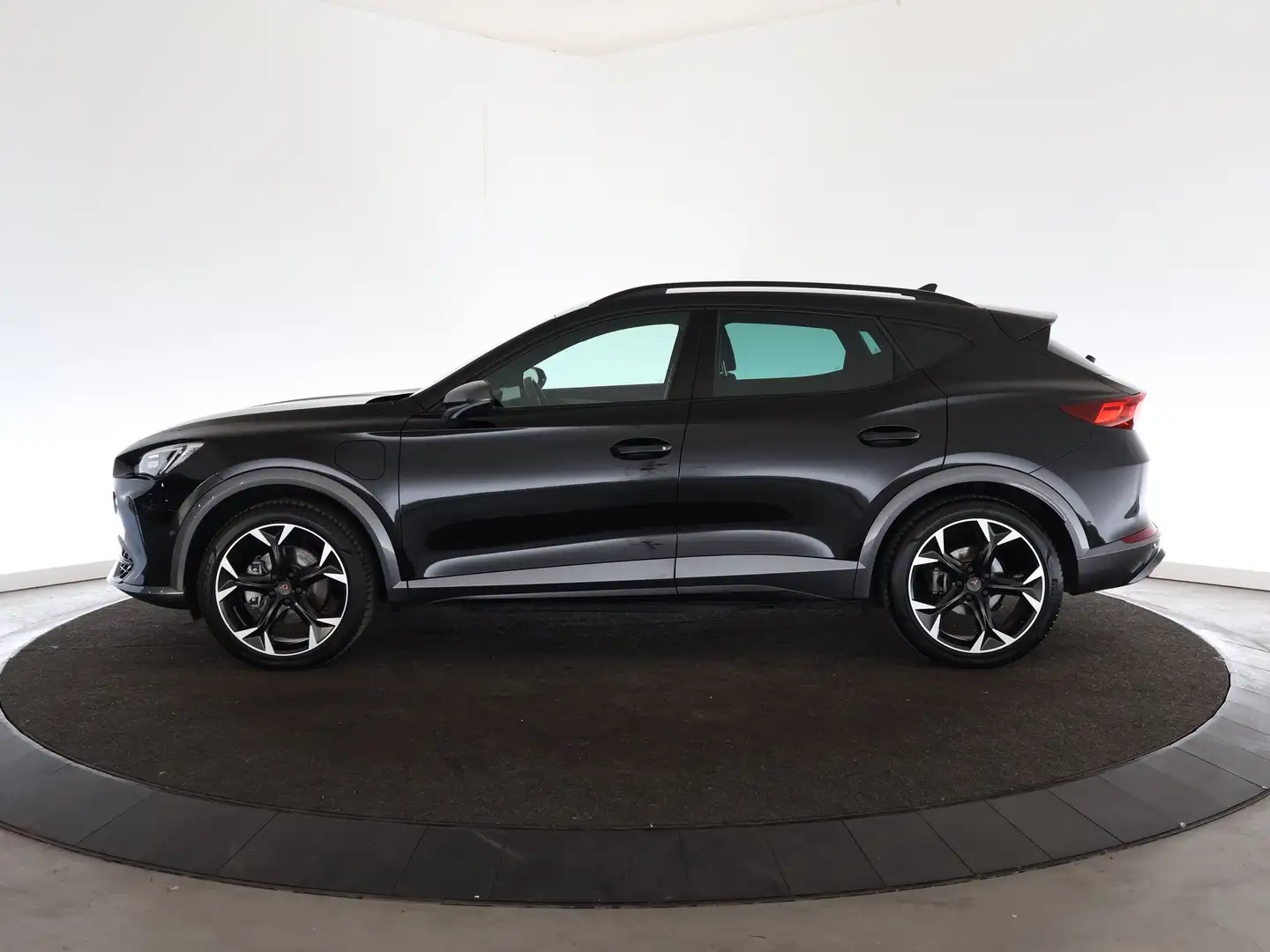 CUPRA Formentor 1.4 e-Hybrid Business | Trekhaak | 19'' lmv | Zwart - 2