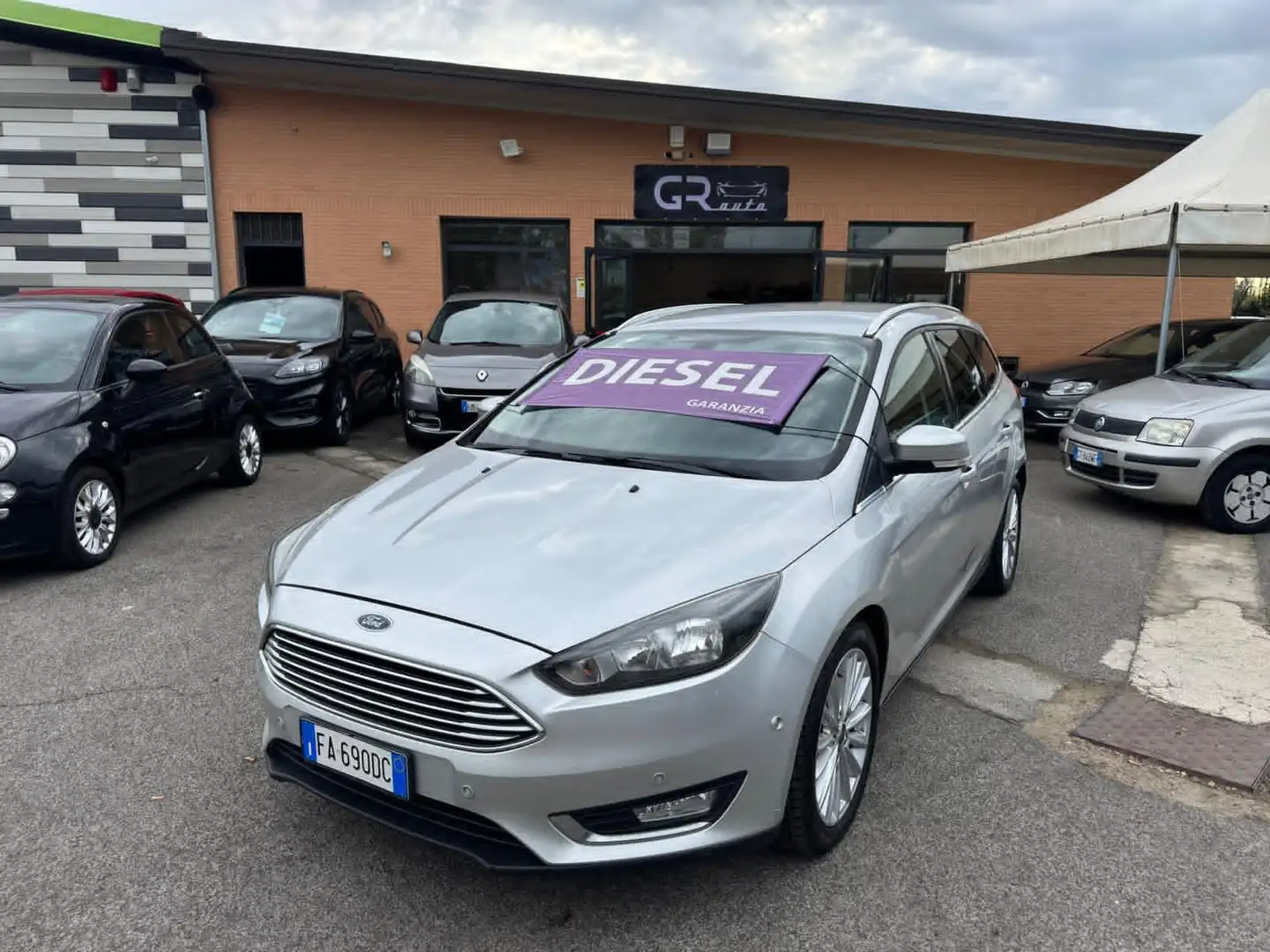 Ford Focus Focus 1.5 TDCI 95CV S&S SW TITANIUM 2015 Argento - 1
