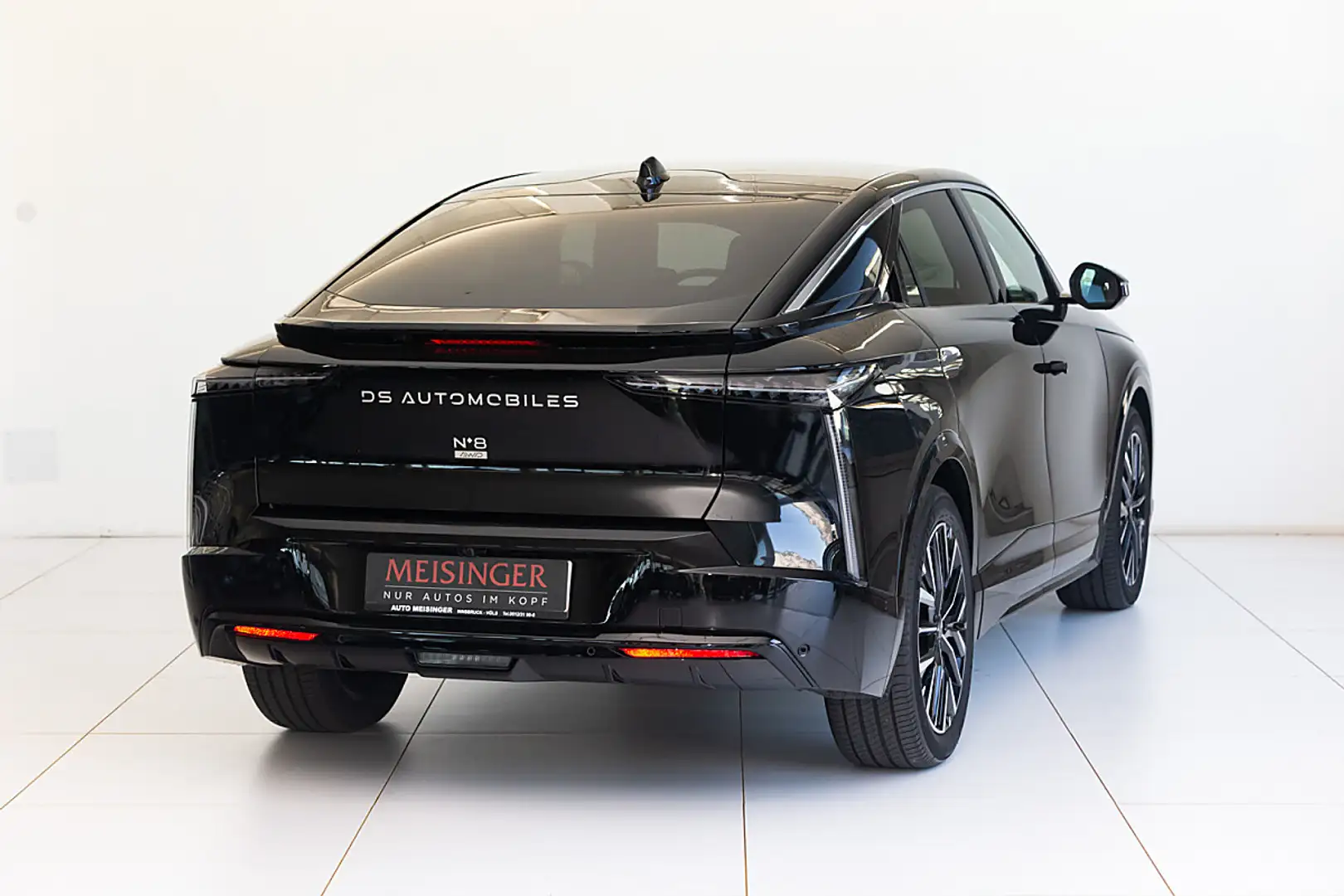 DS Automobiles N°8 Elektromotor Étoile AWD Long Range Schwarz - 2