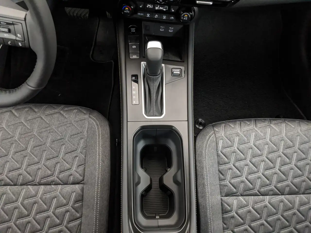 Nissan Kicks photo Nissan Kicks