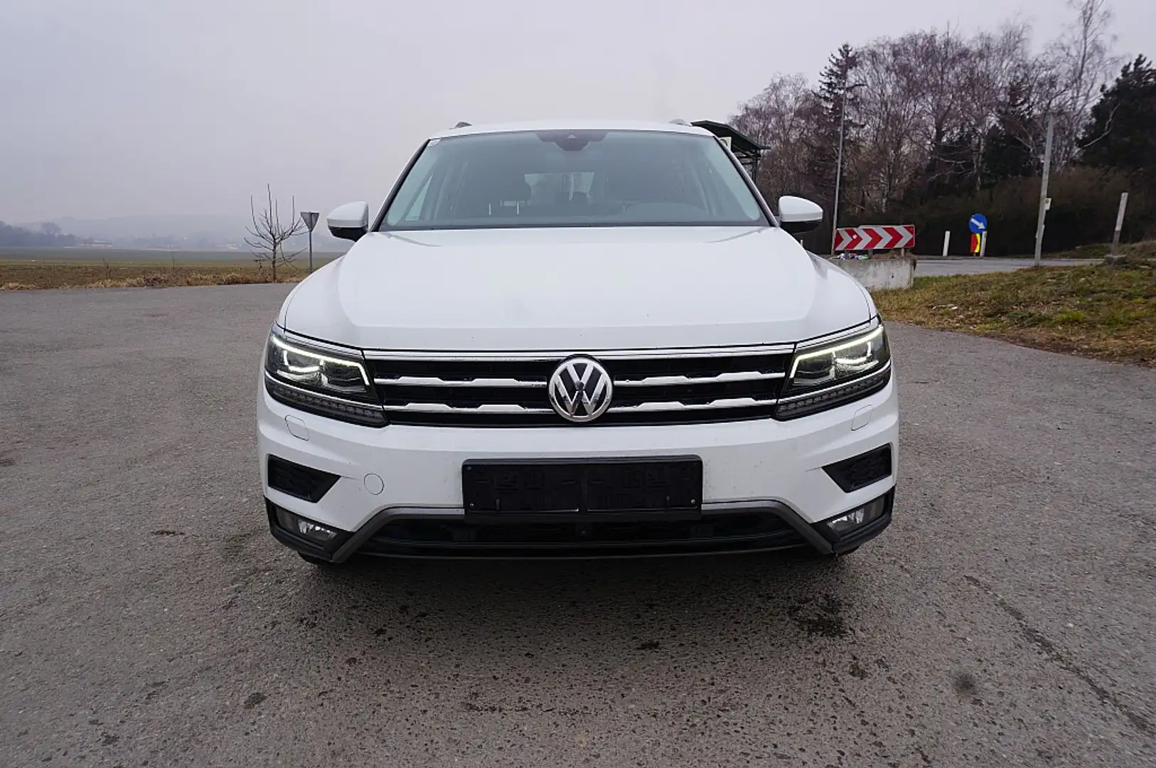 Volkswagen Tiguan Allspace Tiguan 2,0 TDI SCR 4Motion Allspace Highline DSG Weiß - 1