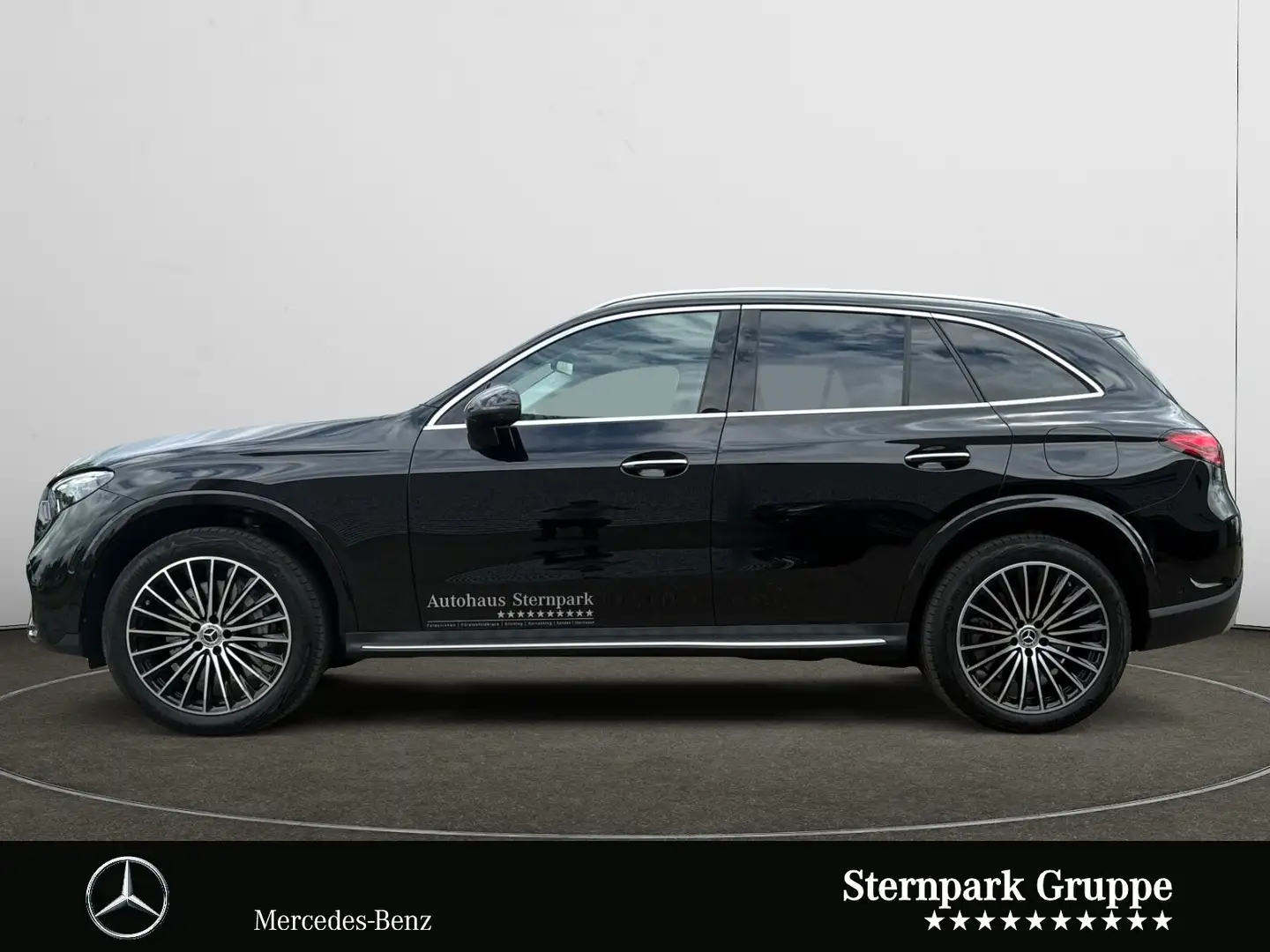 Mercedes-Benz GLC 300 GLC 300 e AMG +AHK+Distro+20"+Digital+Memory+360 Schwarz - 2