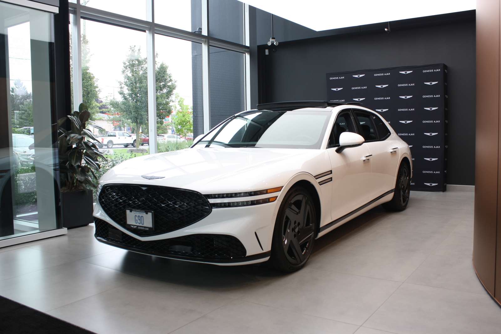2026 Genesis G90 e-SC Prestige Black