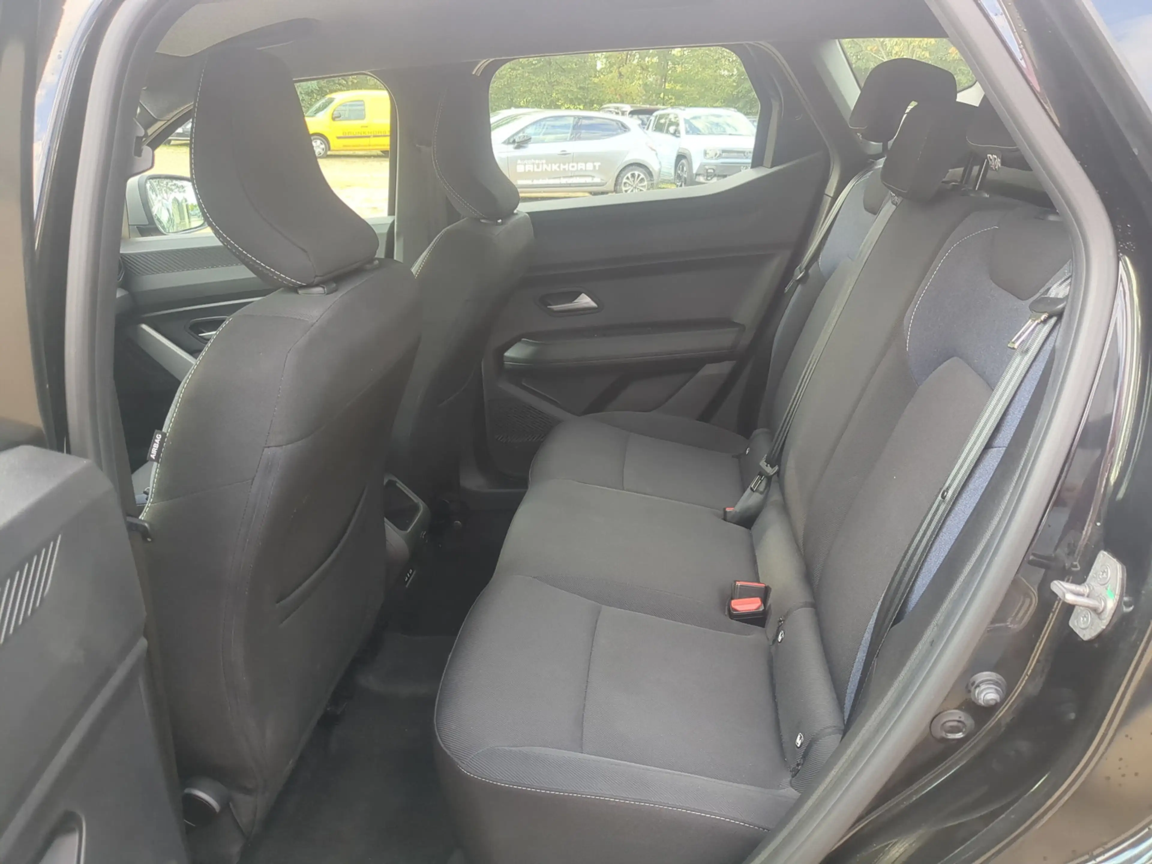 Dacia Duster TCe 140 Expression Navi+SHZ+LKHZ — photo 10