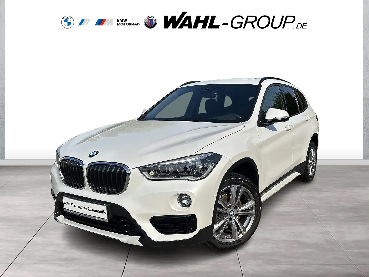 BMW X1 sDrive18d SPORT LINE NAVI LED PANO RFK GRA   DACHR Weiß - 1