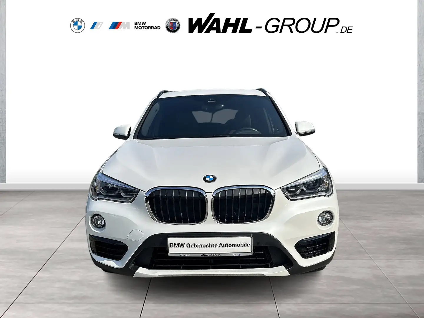 BMW X1 sDrive18d SPORT LINE NAVI LED PANO RFK GRA   DACHR Weiß - 2
