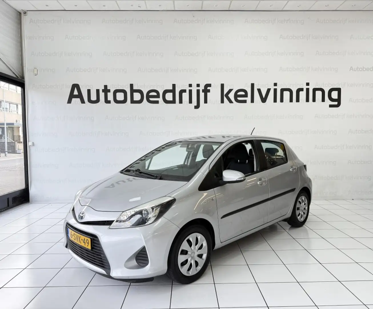 Toyota Yaris 1.5 Full Hybrid Asp Bovag Garantie Grijs - 2