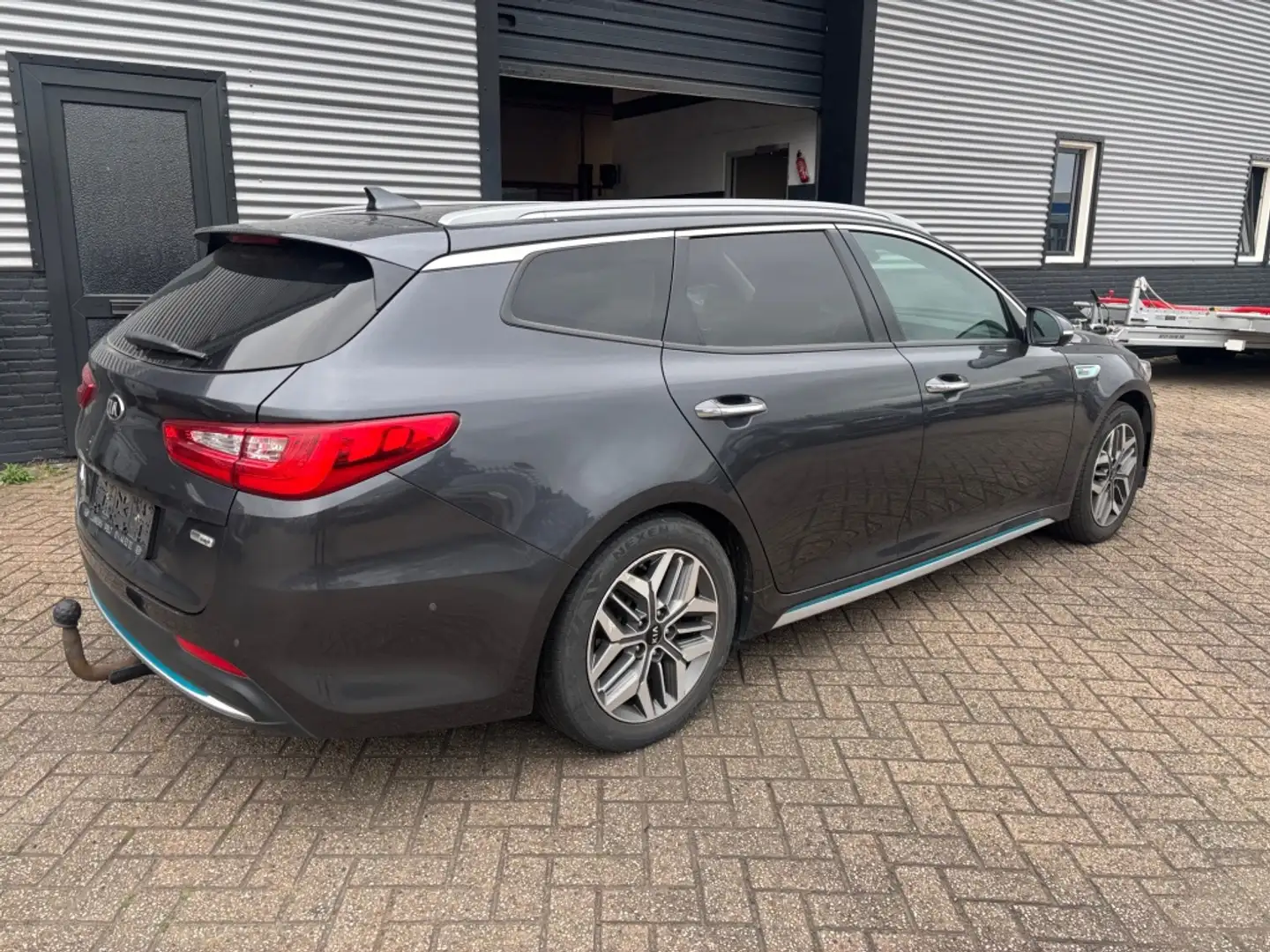 Kia Optima Sportswagon 2.0 GDI PHEV Exec.L PLUG-IN 6 MND GAR Gris - 2
