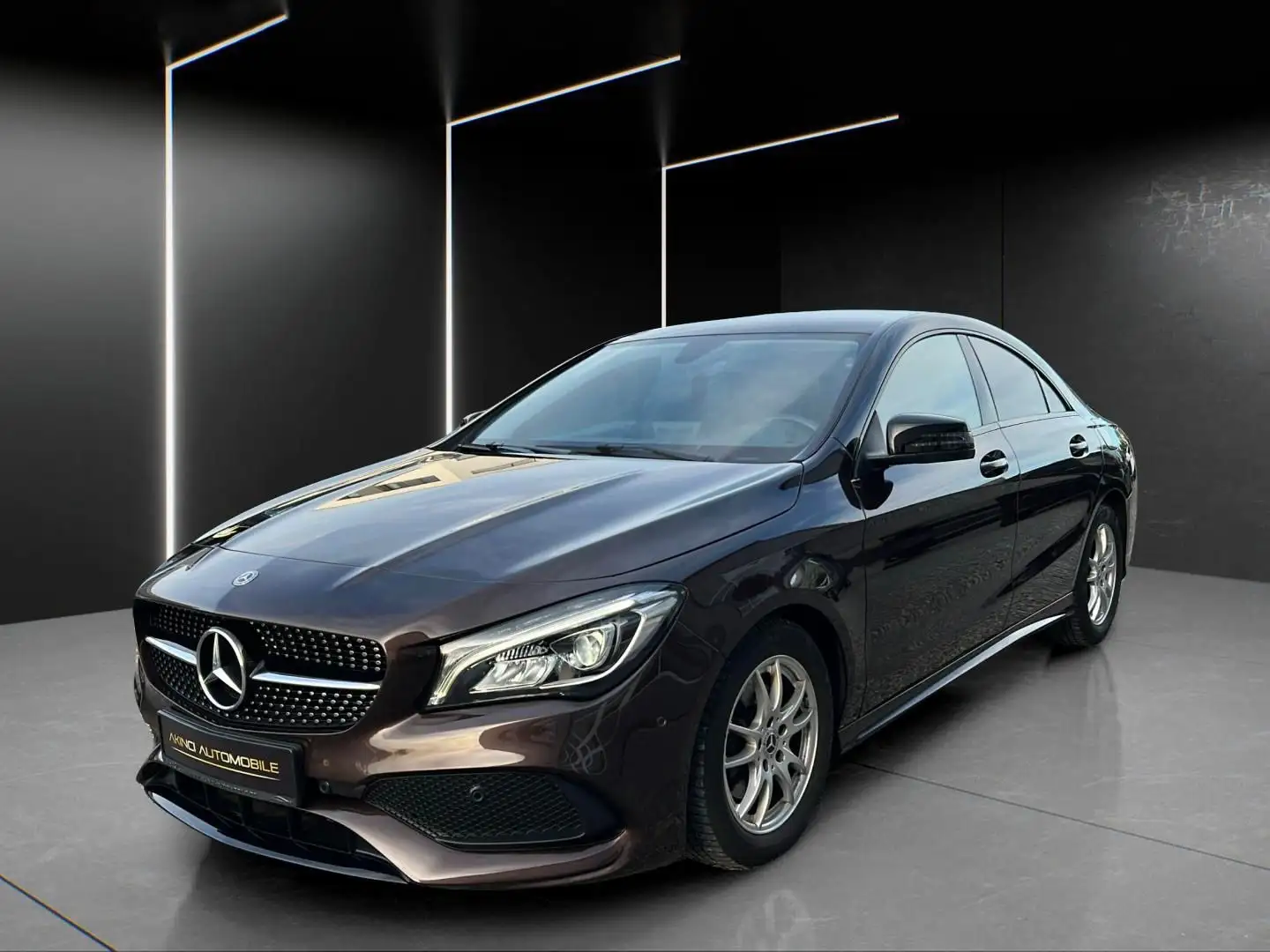 Mercedes-Benz CLA 200 d *AMG-LINE*1Vorhalter*NightPaket*Ambient Braun - 2