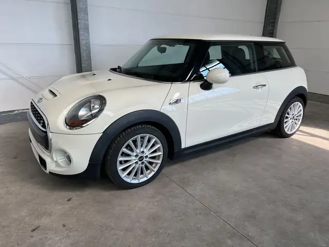 MINI Cooper S + Salt + Excitement + Lichtpaket
