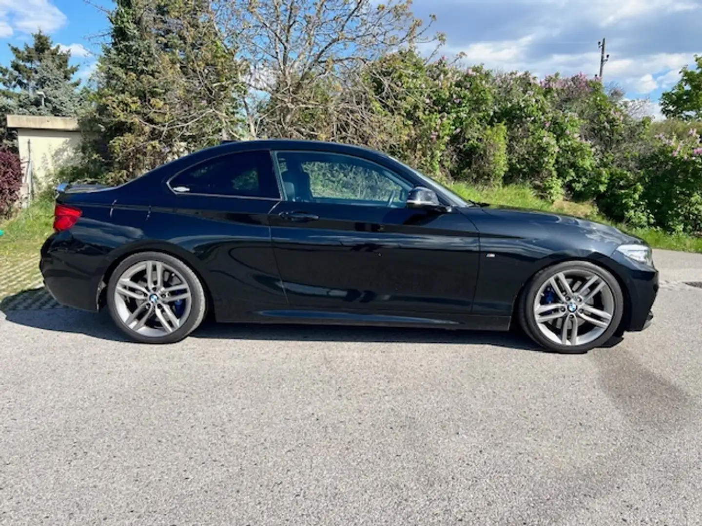 BMW 230 230i Coupé Sport Line Aut. Sport Line Schwarz - 2
