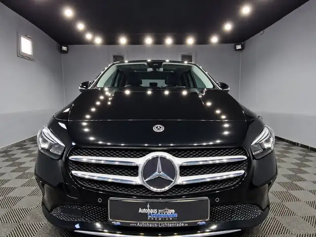 Mercedes-Benz B-Class view 6