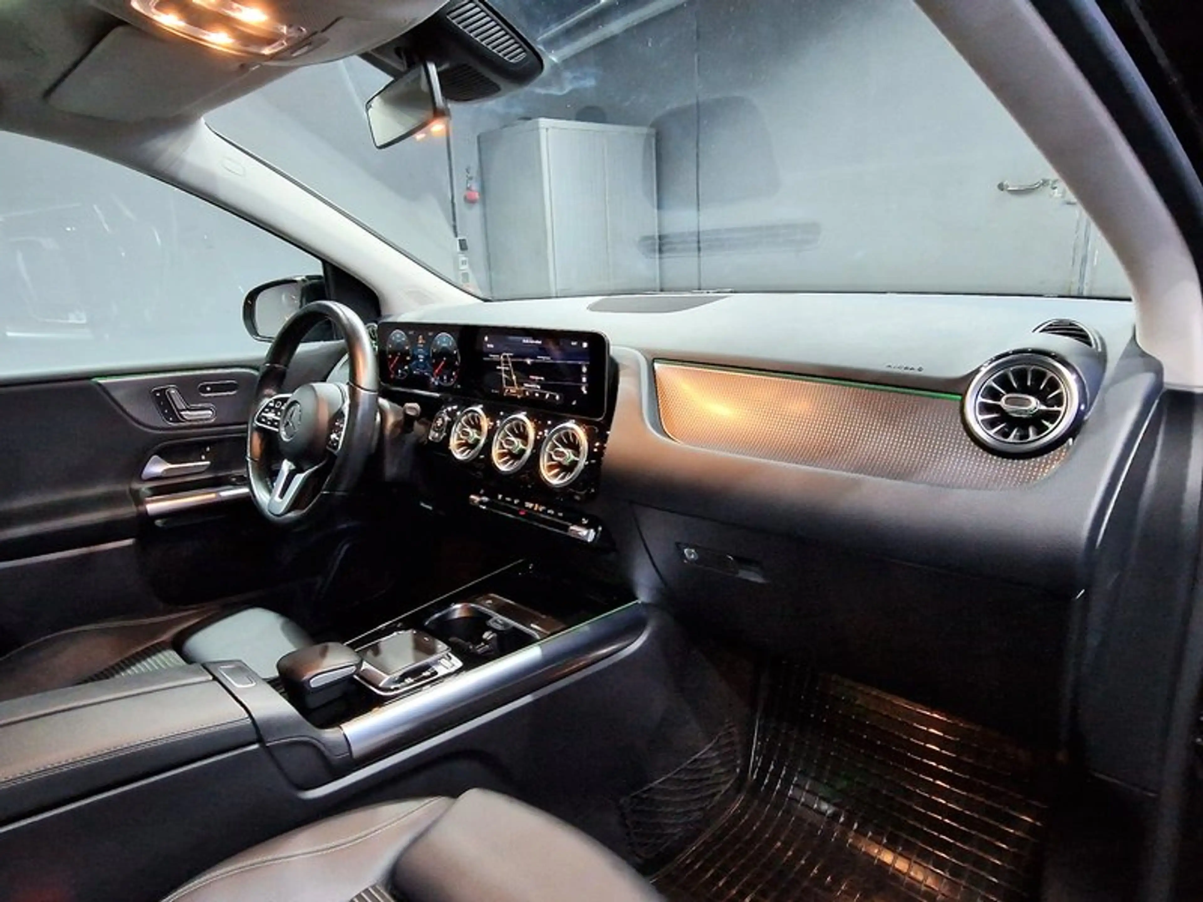Mercedes-Benz B 220 4Matic Progressive |AUTOM|PANO|LEDER|LED — photo 12